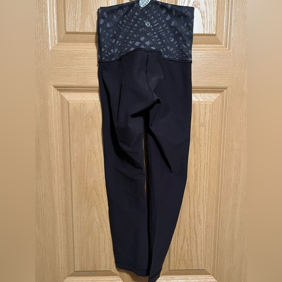 Lululemon All The Right Places Hi Rise Leggings - Picture 5 of 13